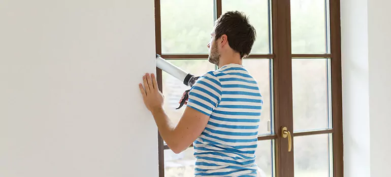 Outdoor Waterproof Caulk in Gravenhurst, ON