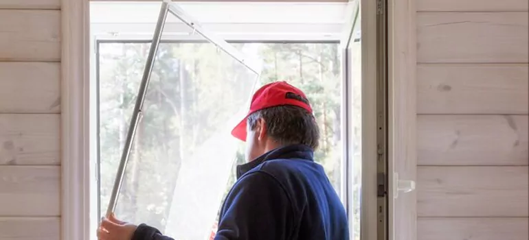 Expandable Window Screen Installation in Gravenhurst, ON